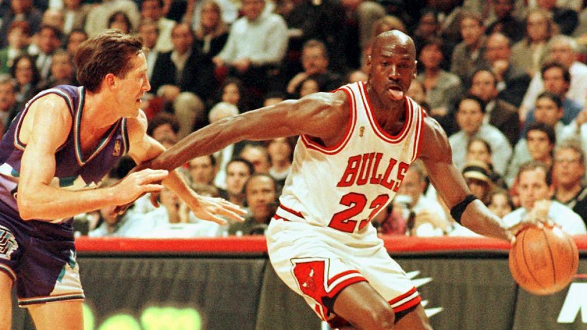 Une paire de baskets port e par Michael Jordan atteint plus de